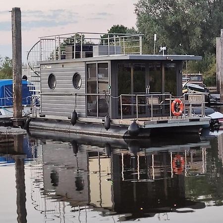 شقة Hausboot Lucky هاتِم المظهر الخارجي الصورة
